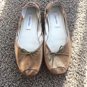 CALVIN KLEIN FLATS
